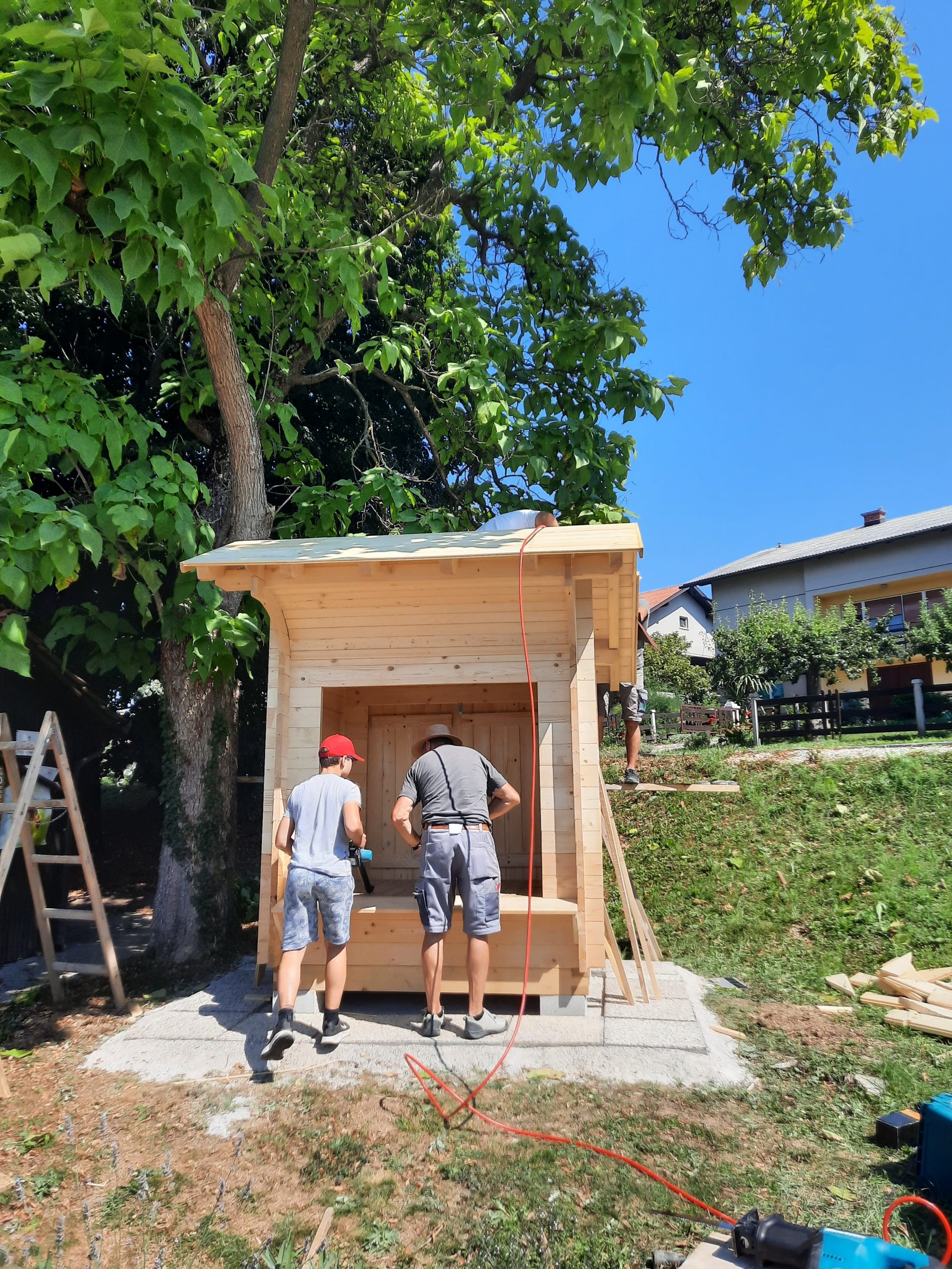 učni čebelnjak #začebele